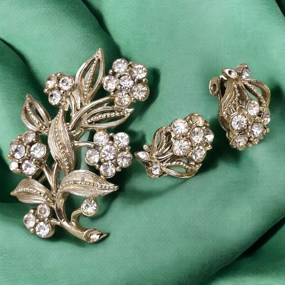 Signed Silver Tone Lisner Brooch & Earring Set Leaf Stemmed Rhinestone Flowers - Picture 2 of 11